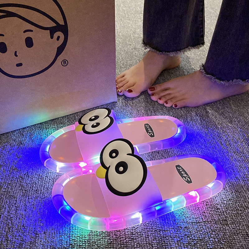 Funny Big Eyes Luminous Slide  - Mule Slip On ulasan dan harga